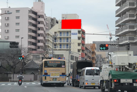 環状１号　洪福寺交差点・近景