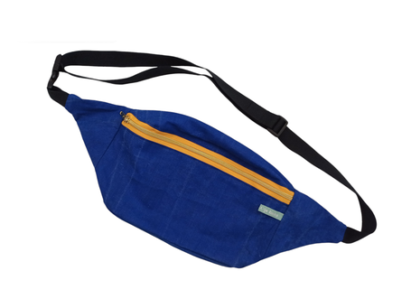Bauchtasche aus used look Upcycling Plane royalblau