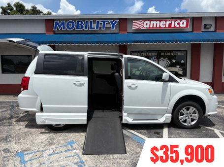 2019 Dodge Grand Caravan Wheelchair Van
