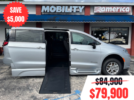2024 Chrysler Pacifica Wheelchair Vans