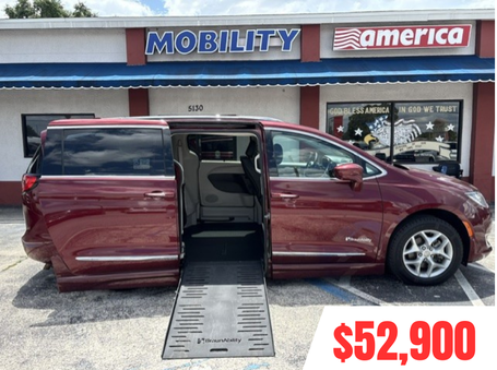 2017 Chrysler Pacifica Wheelchair Vans
