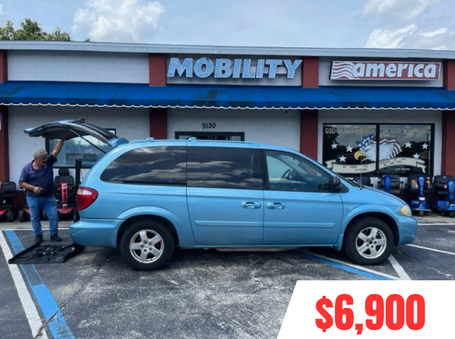 2006 Dodge Grand Caravan Wheelchair Van