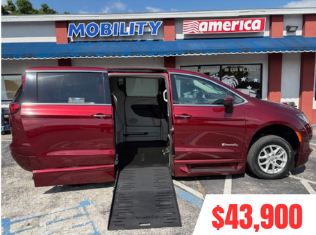 2017 Chrysler Pacifica Wheelchair Vans
