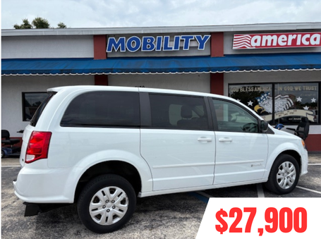 2015 Dodge Grand Caravan Wheelchair Van