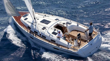 Bavaria  Cruiser 36 | Nærsnes Graffstranda | båtpolering 