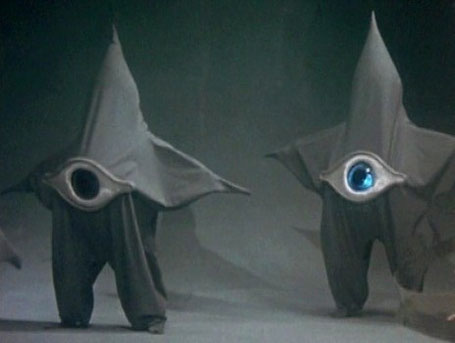 Szenenfoto aus dem Film "Warning from Space" (Uchujin Tokyo ni arawaru, Japan 1956) von Koji Shima; Alien-Seesterne