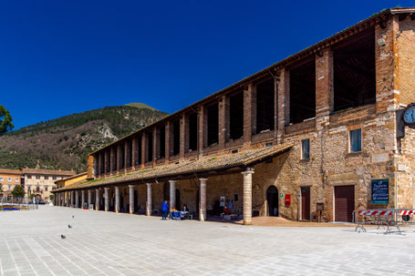 Gubbio:La Loggia dei Tiratori