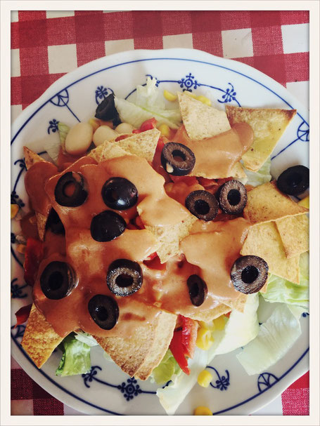 nachos salat, nachos käsesoße vegan, nachos vegan, käsesoße vegan thermomix