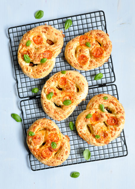 Pizzaschmelz selbst gemacht, veganer Käse zum Überbacken selbst gemacht, veganer Käse Thermomix, Käseersatz Thermomix, Käse Ersatz Pizza