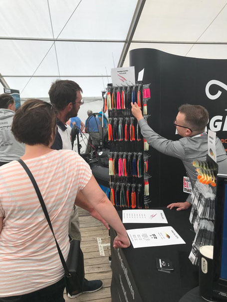 Handgemachte Pilker und umweltfreundliche Gummifische bei der Fishing Masters Show 2019