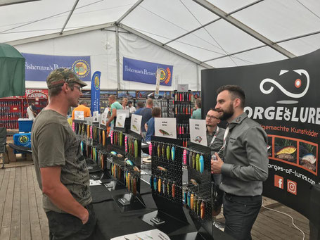 Intensive Beratung an unserem Stand bei der Fishing Masters Show 2019