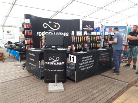 Unser Messestand nach dem Aufbau - Blick vom Eingangsbereich