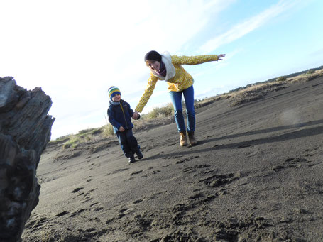Mother & son on the other side of the world - Turakina Beach, NZ - July 2018