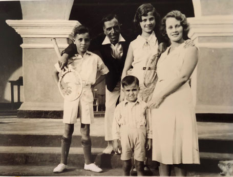 Cox Family around 1930 in Calcutta, India