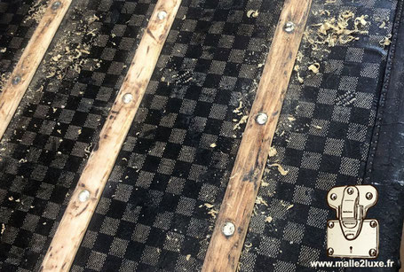 lattes de bois en hetre Malle Louis Vuitton