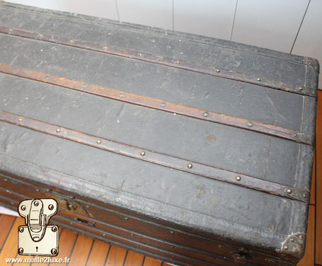 dessus de malle ancienne Louis Vuitton