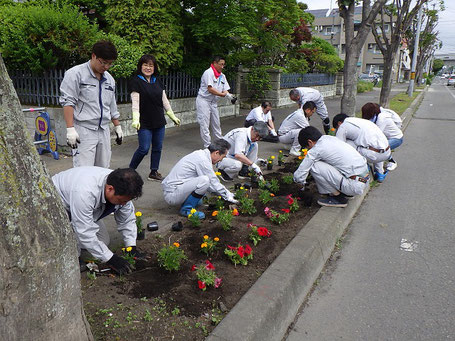 H30本社花壇づくり