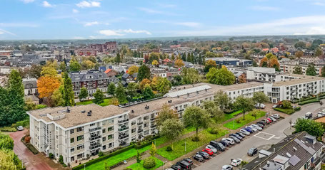 Woningontruiming Barneveld – luchtfoto appartementen aan de Rozenstraat in Oldenbarneveld