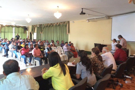 Asamblea Cantonal de Participación Ciudadana de Bolívar, reunida en el Salón de la Ciudad del Palacio Municipal. Calceta, Ecuador.