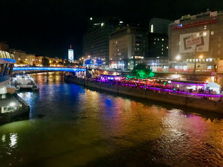 backpacking-wien-donaukanal-szenetreff-abend