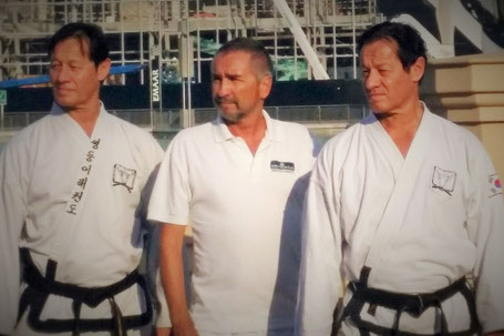 Hans Buchhart mit den Großmeistern George und Gerhard Maier in Dubai