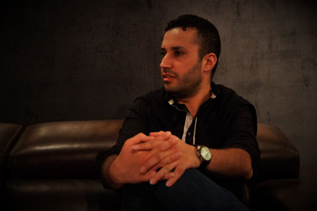 (c) 2015 www.classy-dubai.com by MarlaMaria