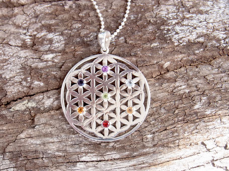 Blume des Lebens Kette aus Silber mit Chakra Edelsteinen