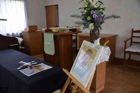 Dさんの告別式が行われた十文字平和教会礼拝堂