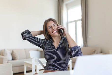 Spanish course for professionals, with online lessons to enhance conversation and communication skills.