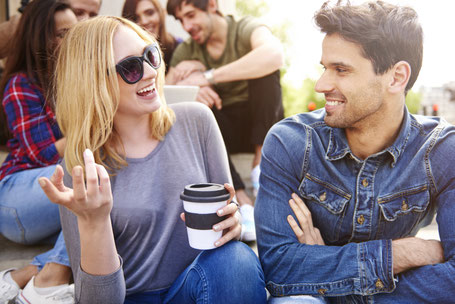 Spanish course to improve fluency in conversation, focusing on real-life and practical scenarios.