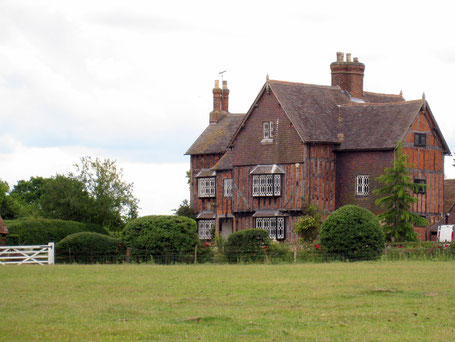 Rudfyn Manor