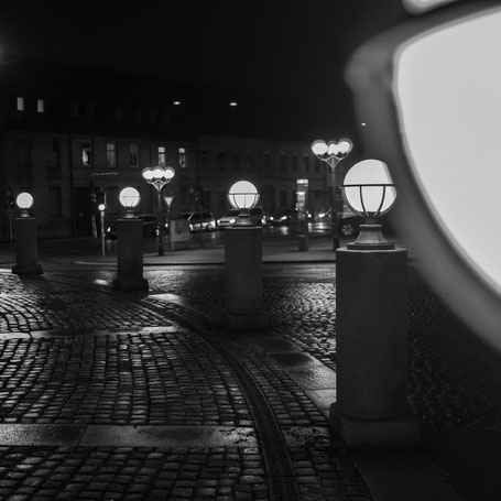 vor dem Stadttheater Fürth