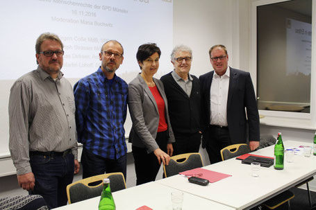 Martin Lohoff, Dr. Thomas Dirksen, Maria Buchwitz, Christoph Strässer und Jürgen Coße (v.l.n.r.) diskutierten die Menschenrechtslage im ostafrikanischen Eritrea