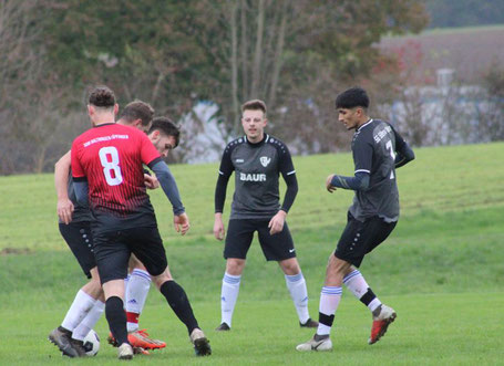 Wussten meistens wo sich der Ball befindet: Marcel Breitner, Jan Weißenberger und Marvin Gropper.