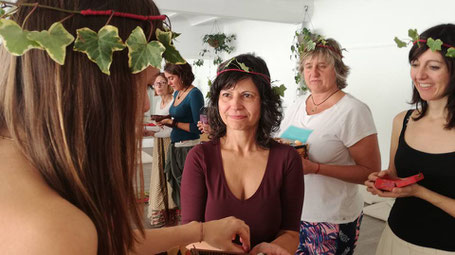 Celebrando el arquetipo de la Doncella en la Formación Mujer Consciente de Carmen Hernández Rosety