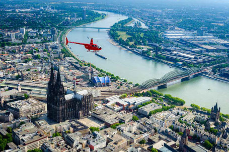 Hubschrauberrundflug über Köln