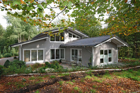 Bungalow built by Stommel Haus