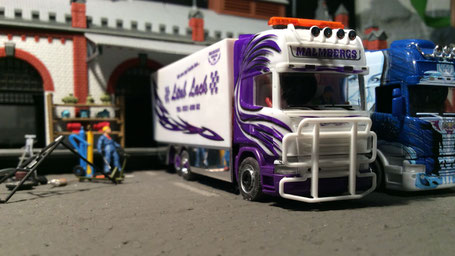 RC Modell eines Scania Showtrucks von Malmbergs im Maßstab 1:87 / H0 mit integriertem FPV-System und Videorecorder