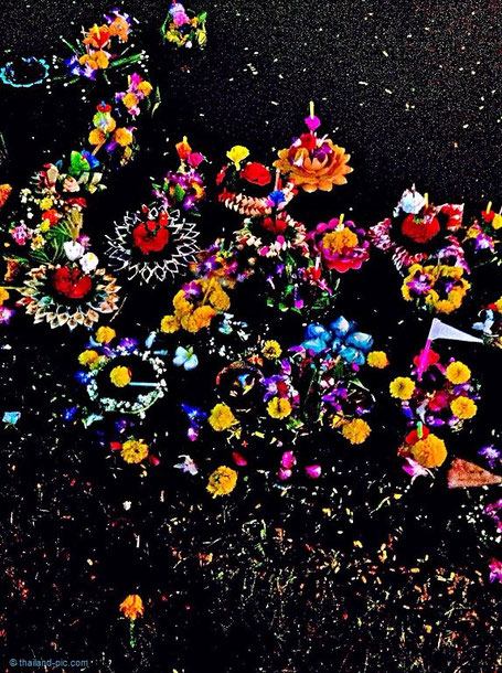 Loi Krathong at the Kasetsart University - Bangkok