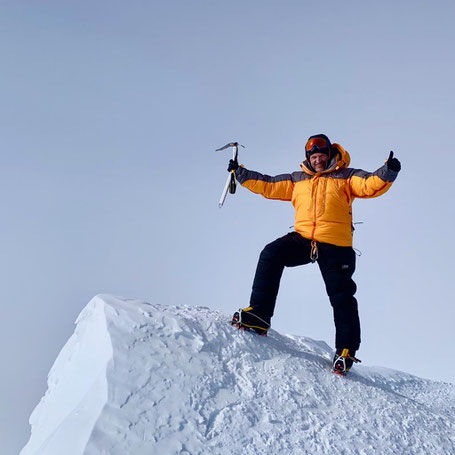 Gipfelerfolg am Mt. Vinson in der Antarktis, höchster Berg der Antarktis und einer der Seven Summits mit AMICAL alpin