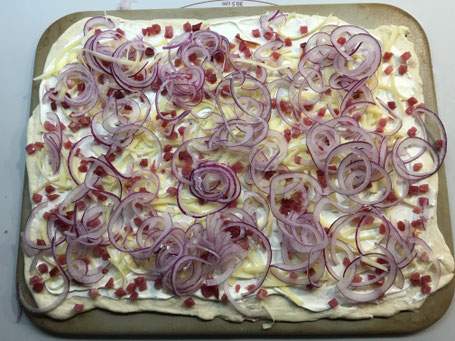 Flammkuchen auf dem Zauberstein von Pampered Chef