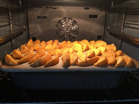 Backofen mit Pampered Chef Backformen.
