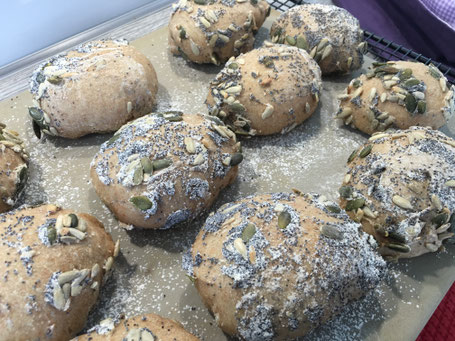 Brötchen fertig gebacken auf dem Zauberstein von Pampered Chef