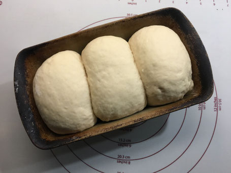 Toastbrot kurz vor dem backen im Zauberkasten von Pampered Chef