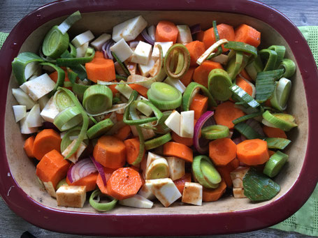 Zaubermeister von Pampered Chef mit Gulasch
