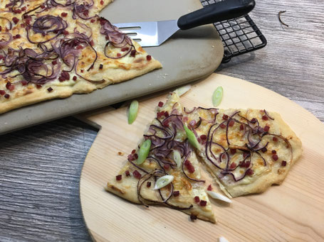 Flammkuchen auf dem Zauberstein von Pampered Chef