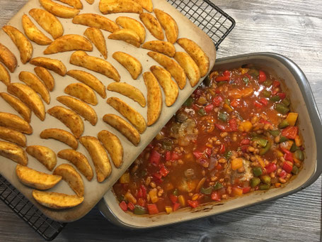 Pampered Chef Backformen mit Fleisch und Kartoffeln