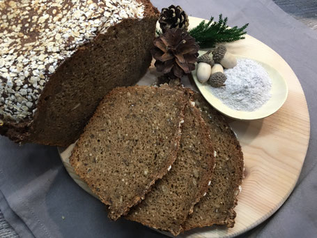 Fertig gebackenes Brot