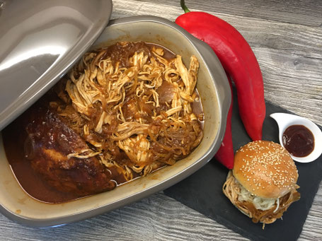 Pulled Chicken fertig angerichtet.