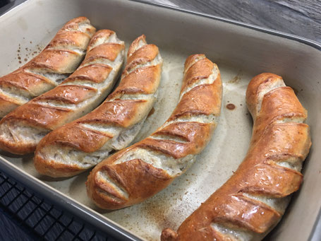 Bratwurst nach dem backen im Backofen